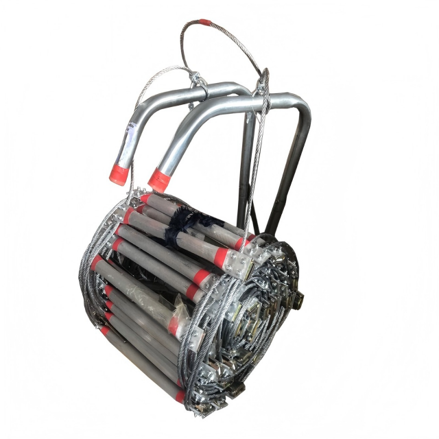 Échelle de secours peu encombrante, dégagement rapide, sécurité fiable